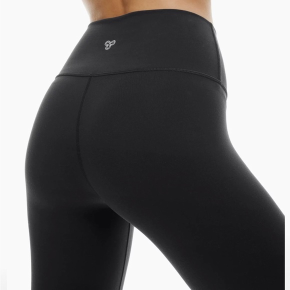 Black TNA regular length leggings - Picture 3 of 5